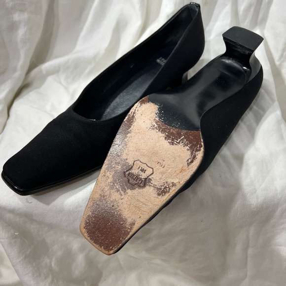 Stuart Weitzman Women's Square Toe Low Heel Classic Pumps Black... - Picture 12 of 16